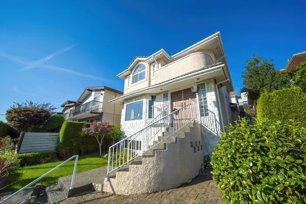 Burnaby, BC V5B 1K8,125 N Warwick AVE