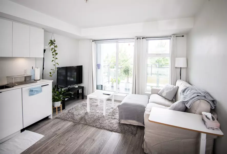 630 E Broadway #216, Vancouver, BC V5T 0J1