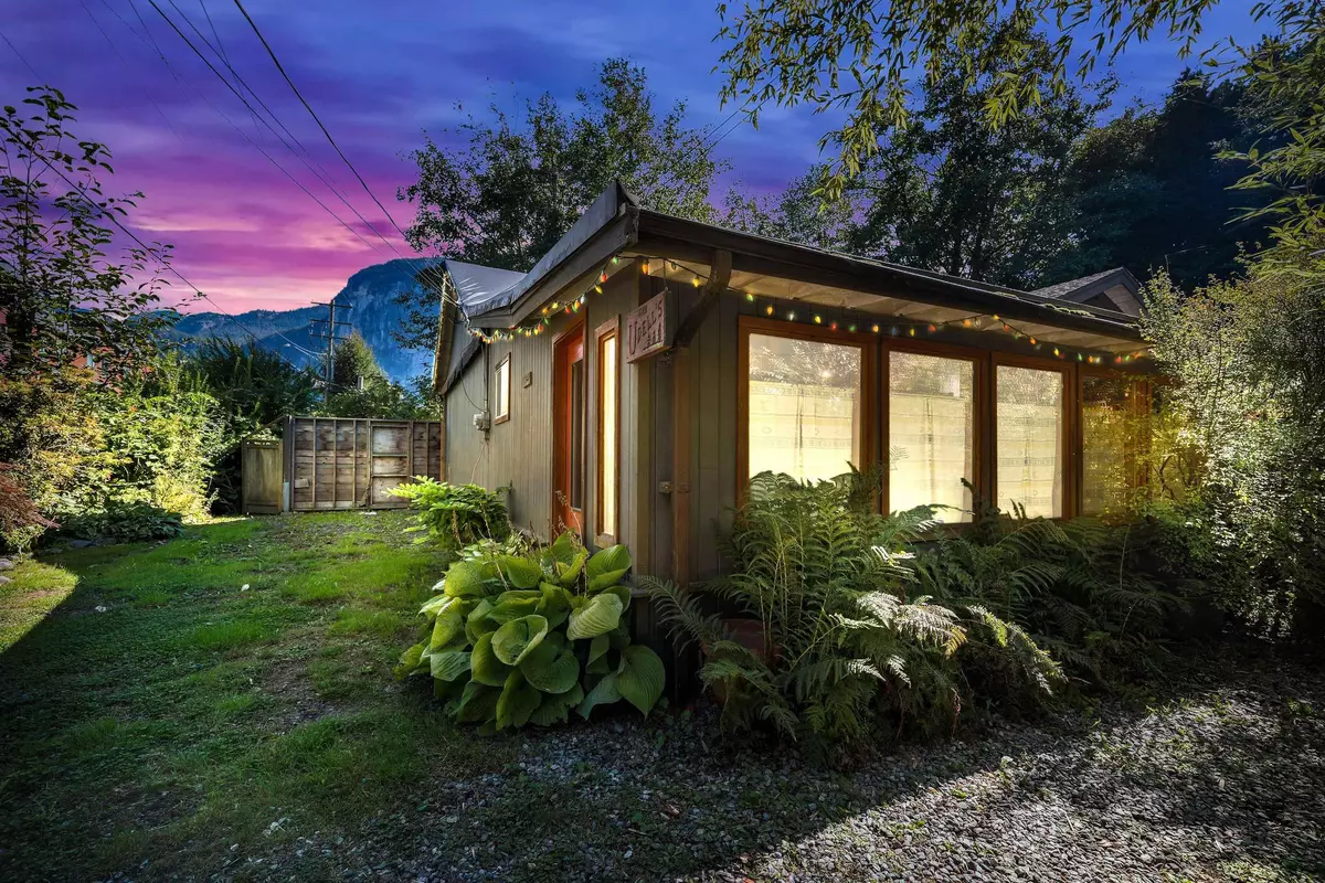Squamish, BC V8B 0S1,37791 Third AVE