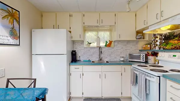 5223 Wesjac RD Madeira Park, BC V0N 2H1