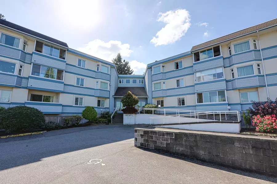 7175 134 ST #101, Surrey, BC V3W 4T1