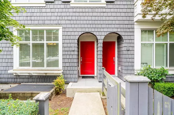 Surrey, BC V3W 1H9,13636 81a AVE #1