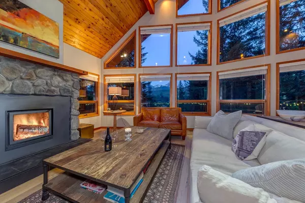 Whistler, BC V8E 0G1,8505 Matterhorn DR