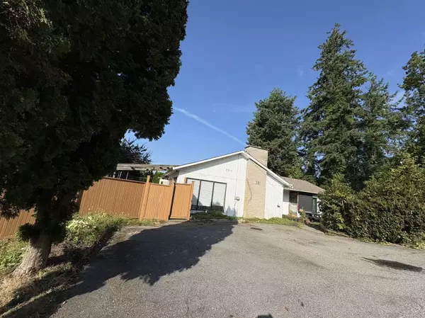 White Rock, BC V4B 3S7,1381 Everall ST