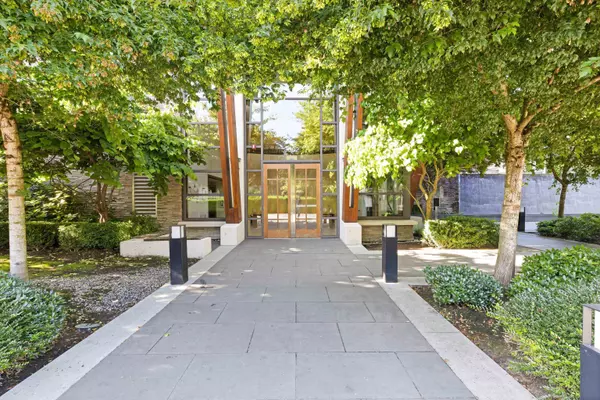 North Vancouver, BC V7G 0A2,3602 Aldercrest DR #305
