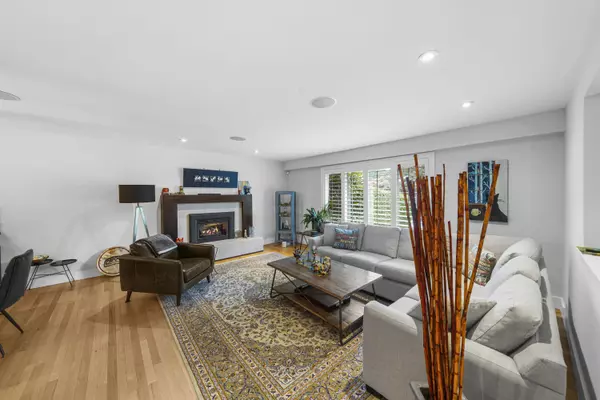 North Vancouver, BC V7R 3M4,5154 Ranger AVE