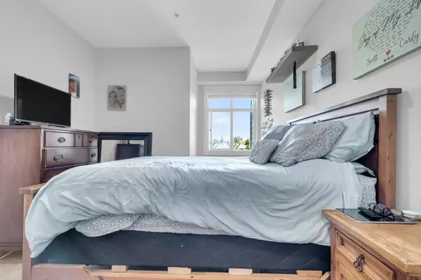 Langley, BC V3A 4C4,20696 Eastleigh CRES #402