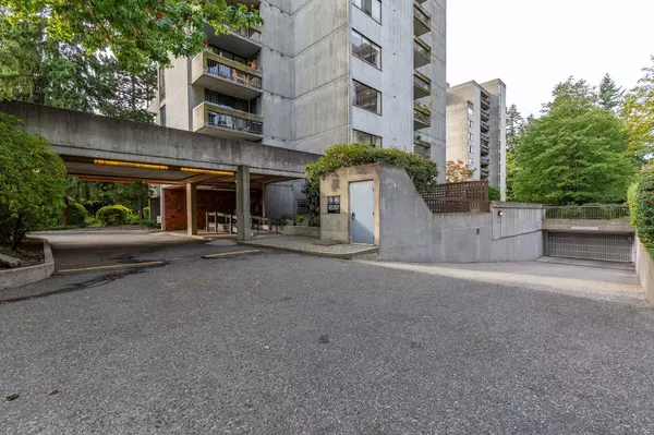 Burnaby, BC V5H 3Y9,6759 Willingdon AVE #1103