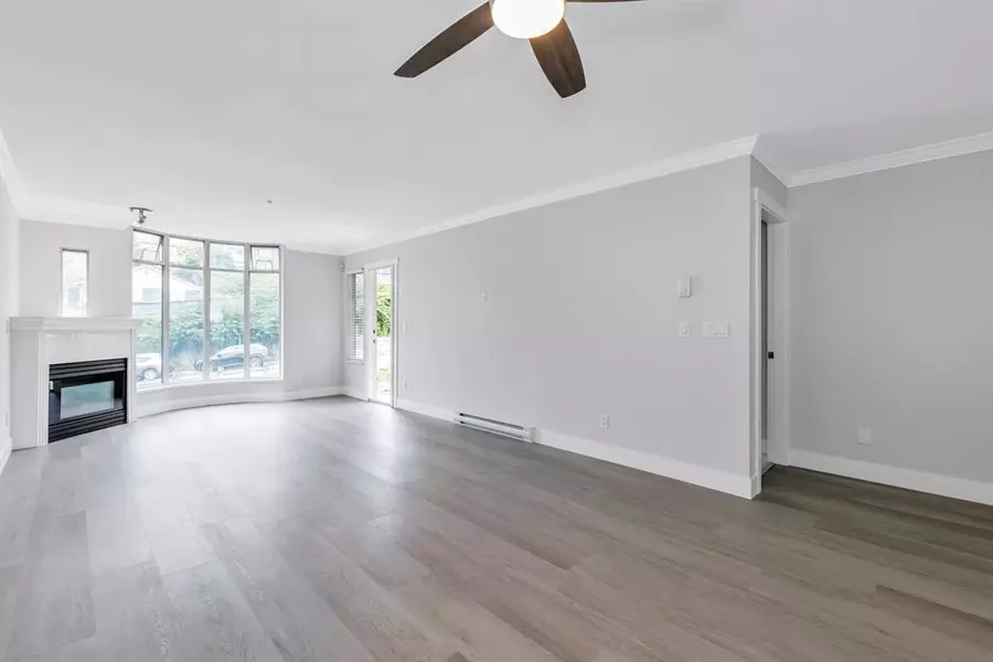 14965 Marine DR #310, White Rock, BC V4B 1C3