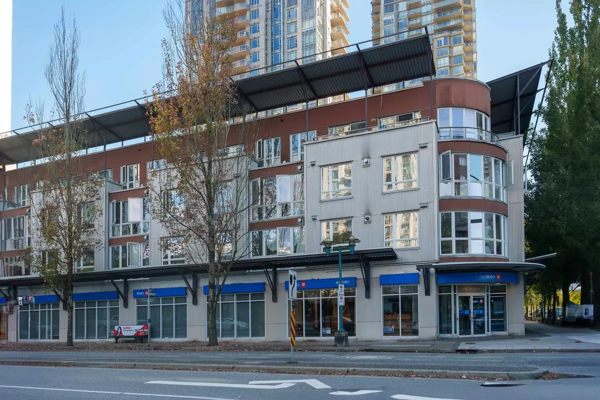 Coquitlam, BC V3B 7W2,1163 The High ST #PH5