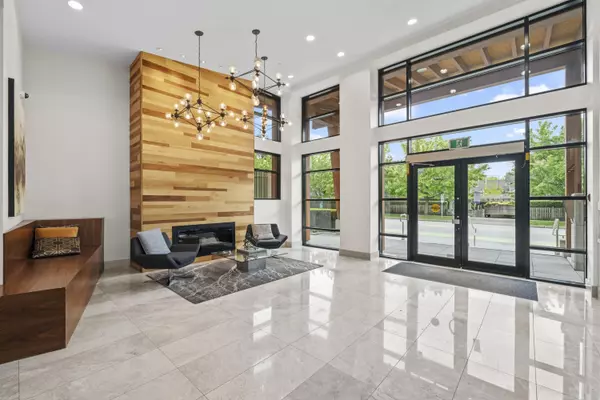 North Vancouver, BC V7J 0A8,2665 Mountain HWY #101