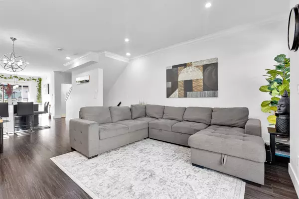 Surrey, BC V3W 1L6,13898 64 AVE #121