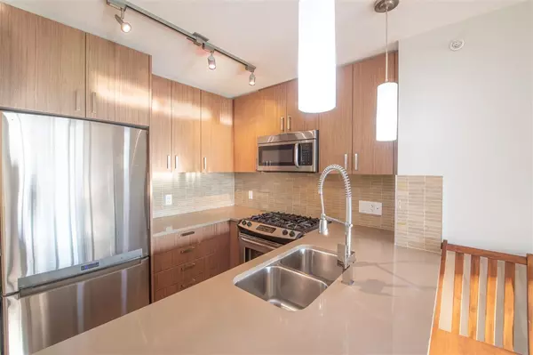 Richmond, BC V6X 0J2,7117 Elmbridge WAY #308
