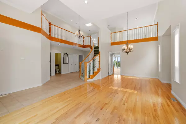 Surrey, BC V4N 5E2,10872 166 ST