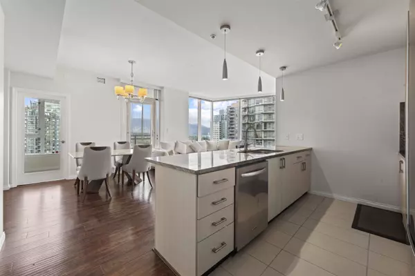 Vancouver, BC V6E 0A7,1211 Melville ST #1705