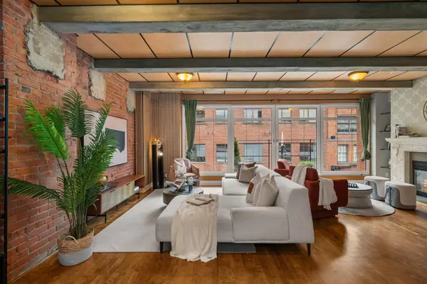 Vancouver, BC V6B 5P2,1155 Mainland ST #301