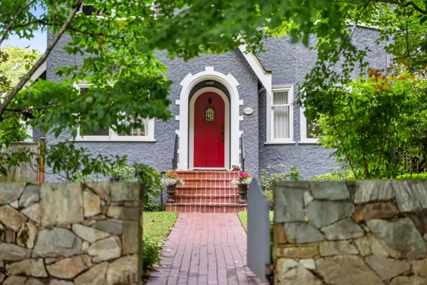 Vancouver, BC V6N 2T3,2527 W 37th AVE