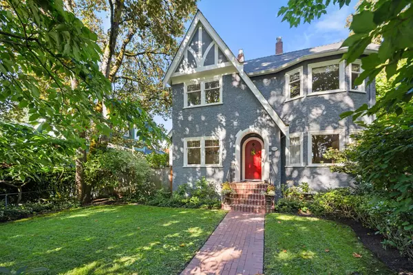 Vancouver, BC V6N 2T3,2527 W 37th AVE