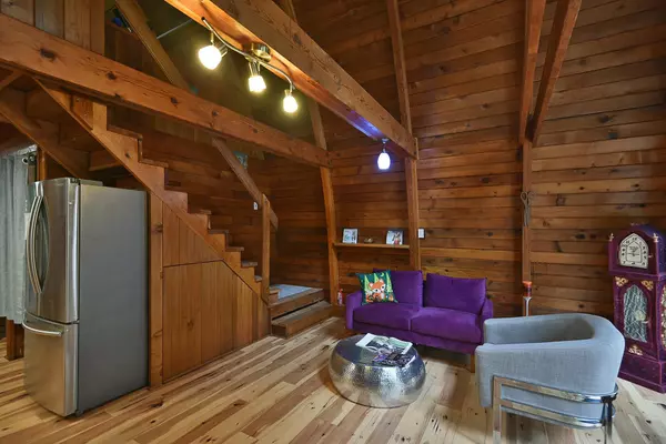 Halfmoon Bay, BC V7Z 1B6,5569 Sans Souci RD