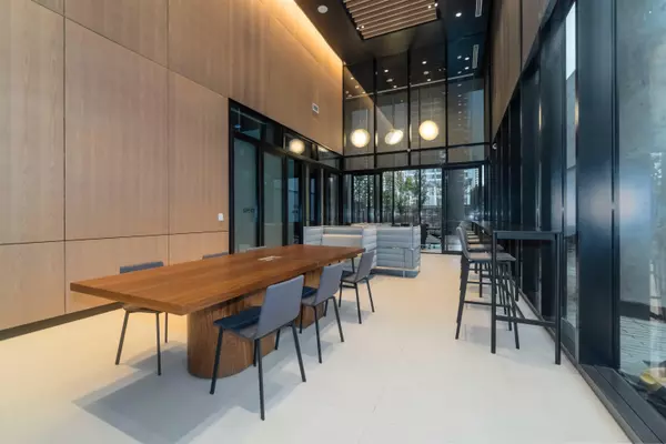 Burnaby, BC V5H 0L7,5987 Wilson AVE #4004