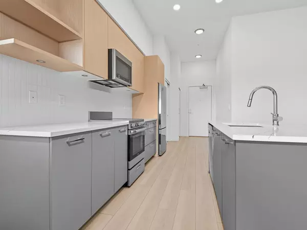 10777 138 ST #617, Surrey, BC V3T 0T5