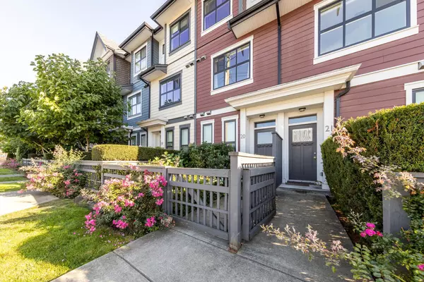 Burnaby, BC V5J 4N4,7039 Macpherson AVE #21