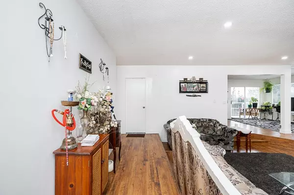 Surrey, BC V3R 3E9,11455 139a ST