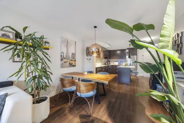 Surrey, BC V3Z 2L5,15745 Croydon DR #201