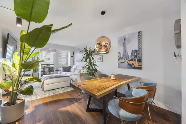 Surrey, BC V3Z 2L5,15745 Croydon DR #201