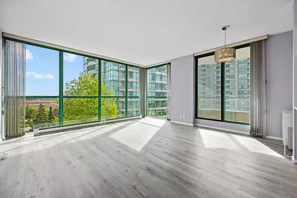8871 Lansdowne RD #707, Richmond, BC V6X 3X8