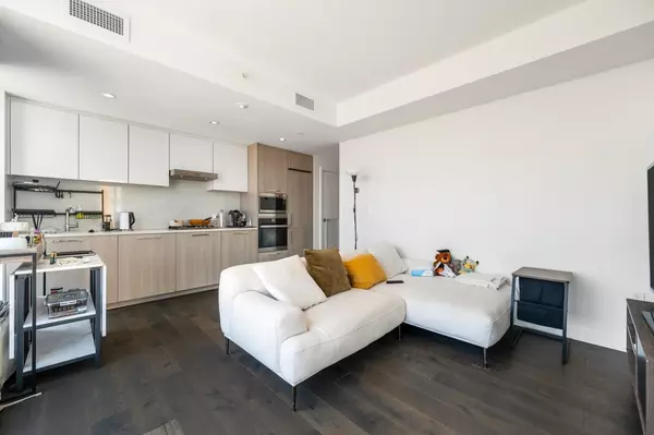 Richmond, BC V6X 0V2,8160 Mcmyn WAY #902