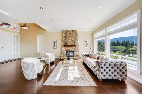 Coquitlam, BC V3E 3N1,3235 Chartwell LN