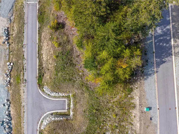 8204 Merlot Peak DR Pemberton, BC V0N 2L3