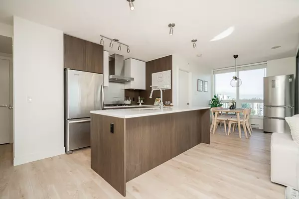 Coquitlam, BC V3B 0L8,3007 Glen DR #2203