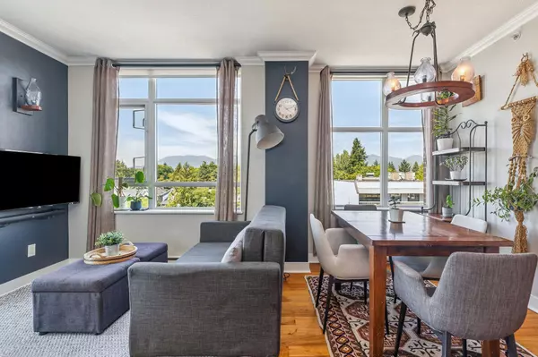 Vancouver, BC V6K 0B2,2268 W Broadway #619