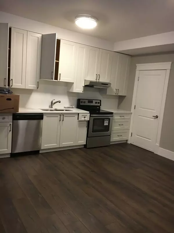 Burnaby, BC V5E 1Z6,6321 Palace PL
