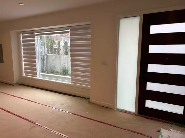 Burnaby, BC V5G 3P6,5623 Woodsworth ST