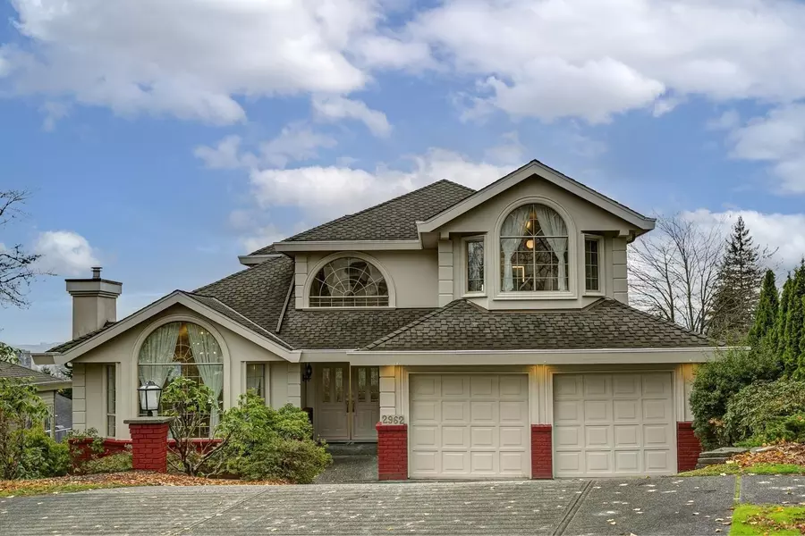 2962 Robson DR, Coquitlam, BC V3E 2T1