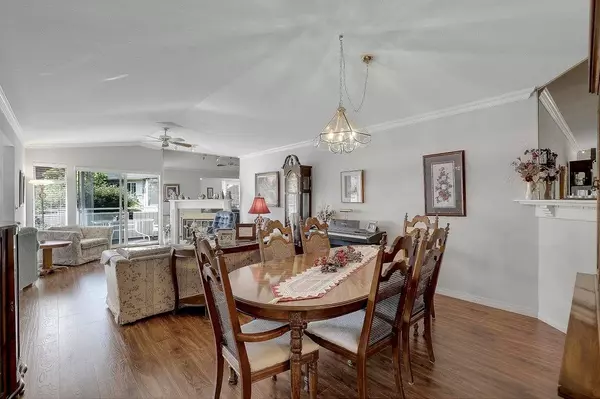 Surrey, BC V3R 9V1,10584 153 ST #217