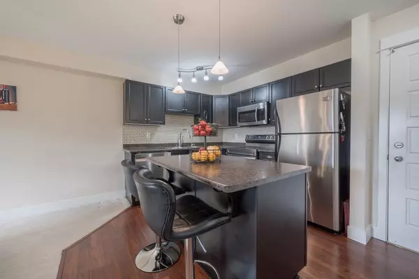 Abbotsford, BC V2T 0A8,30525 Cardinal AVE #213