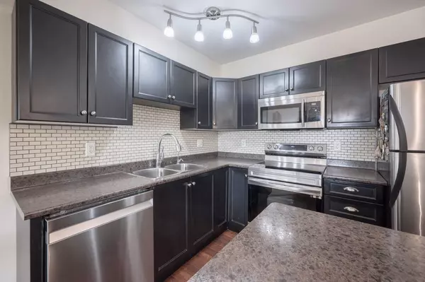 Abbotsford, BC V2T 0A8,30525 Cardinal AVE #213