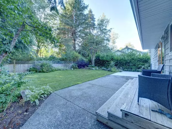 Gibsons, BC V0N 1V8,329 Burns RD