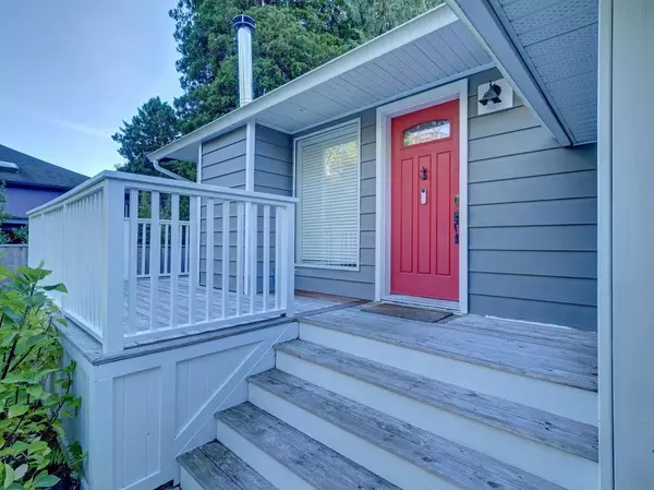 329 Burns RD Gibsons, BC V0N 1V8