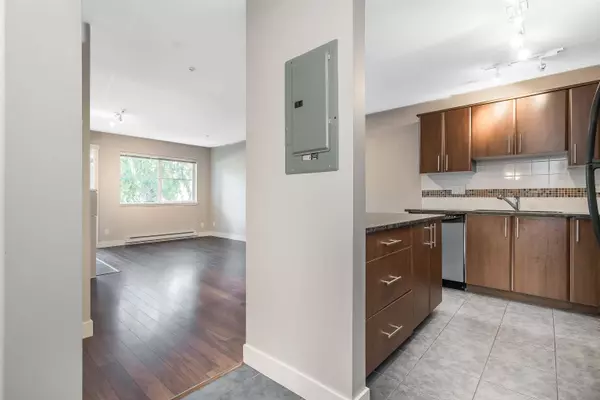 Surrey, BC V4N 0A3,19320 65 AVE #209