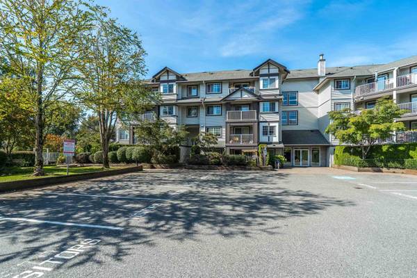 19320 65 AVE #209, Surrey, BC V4N 0A3