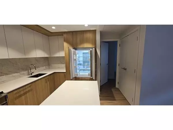 Burnaby, BC V5J 0J7,6085 Irmin ST #208