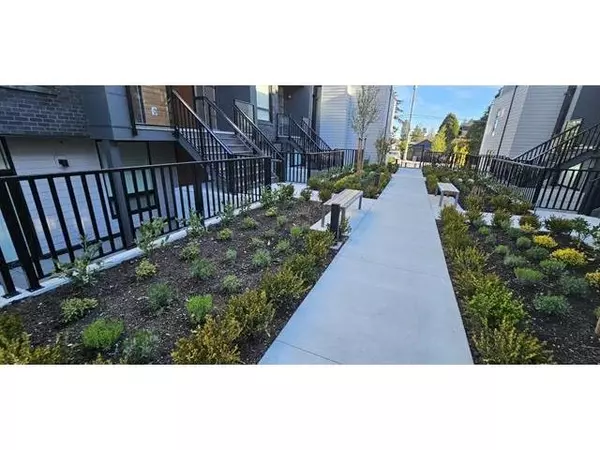6085 Irmin ST #208, Burnaby, BC V5J 0J7