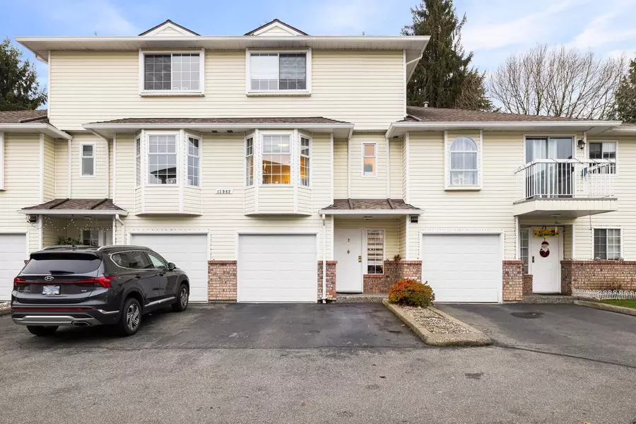 13982 72 AVE #2, Surrey, BC V3W 0S2