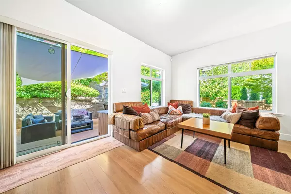 Surrey, BC V3X 1A2,6299 144 ST #14