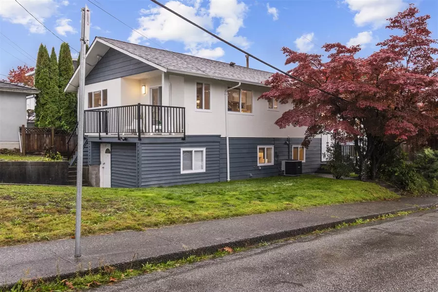 3708 Price ST, Burnaby, BC V5G 2K8